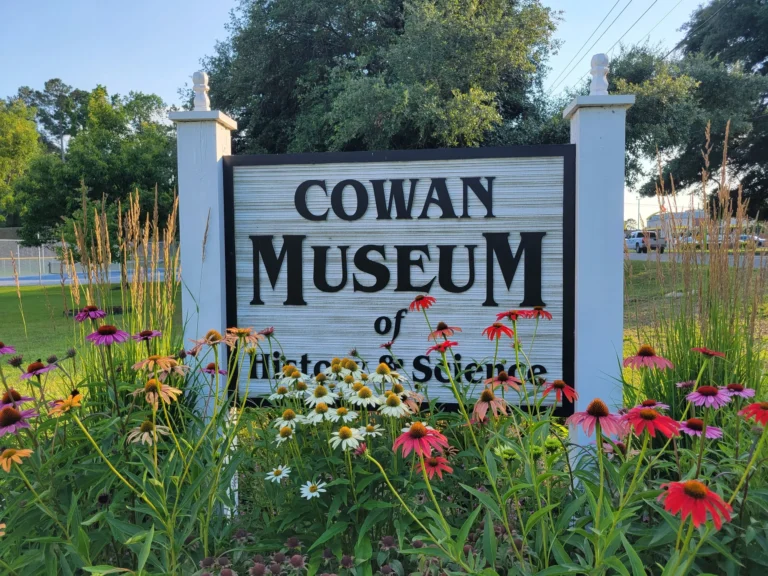Cowan museum of Historic science photo