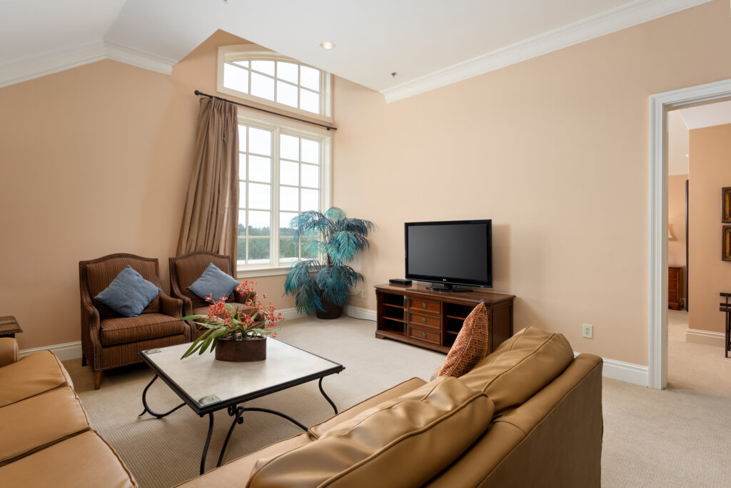 suite-01-clubhouse-08